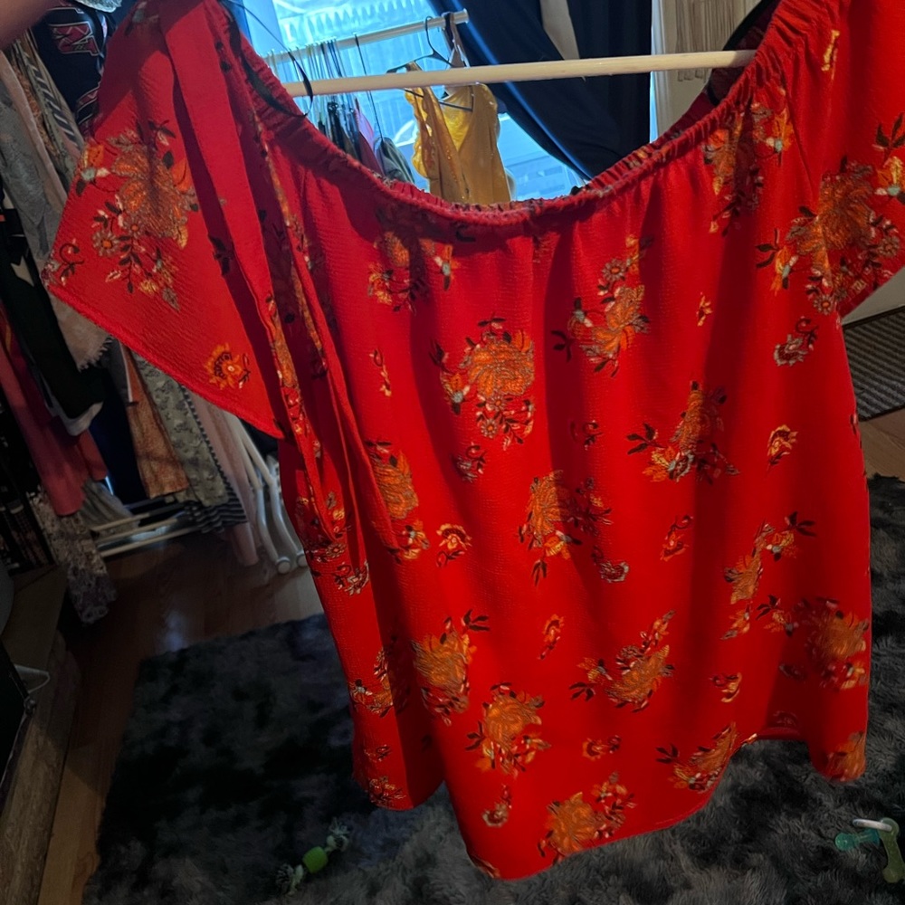 Boho top red with flowers and side bow ties